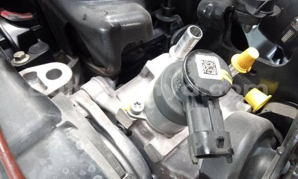 RENAULT CLIO. Nairobi keessatti Nairobi keessatti RENAULT CLIO. Nairobi keessatti Nairobi keessatti