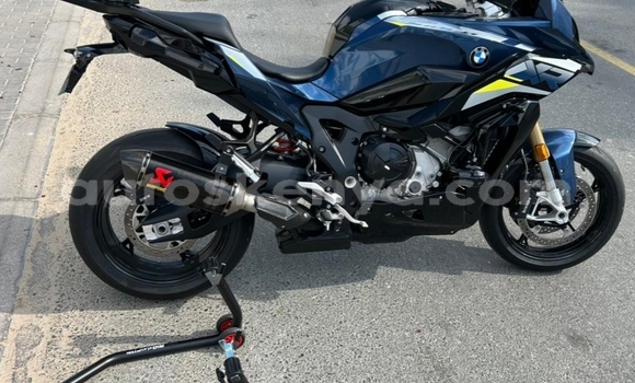 Oofamaa BMW S 1000 Black Doqdoqqee iti Nairobi keessatti Nairobi keessatti