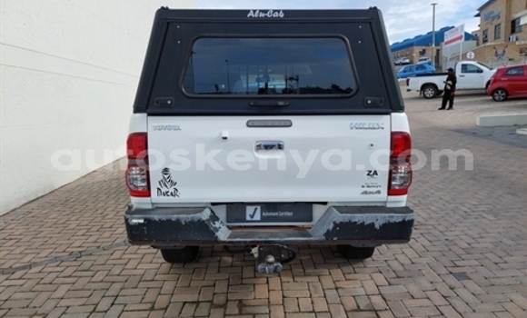 Buy Used Toyota Hilux White Car in Nairobi in Nairobi Buy Used Toyota Hilux White Car in Nairobi in Nairobi