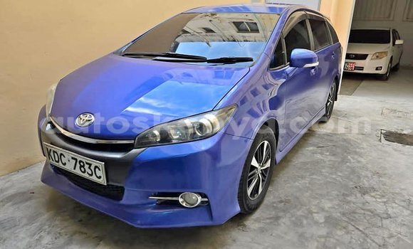 Oofamaa Toyota Wish Blue Makiinaa iti Machakos keessatti Nairobi keessatti