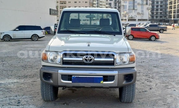 Buy Used Toyota Land Cruiser White Car in Nairobi in Nairobi Buy Used Toyota Land Cruiser White Car in Nairobi in Nairobi