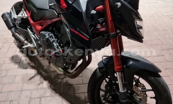Oofamaa Honda CB Black Doqdoqqee iti Nairobi keessatti Nairobi keessatti