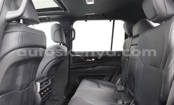 Nunua Ilio tumika Lexus LX Nyeupe Gari ndani ya El Wak nchini Kaskazini Mashariki mwa Kenya Nunua Ilio tumika Lexus LX Nyeupe Gari ndani ya El Wak nchini Kaskazini Mashariki mwa Kenya