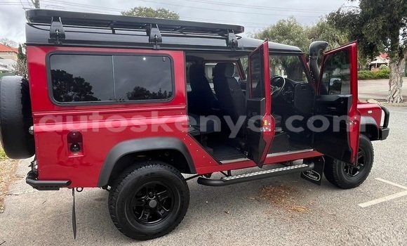 Oofamaa Land Rover Defender Red Makiinaa iti Nairobi keessatti Nairobi keessatti Oofamaa Land Rover Defender Red Makiinaa iti Nairobi keessatti Nairobi keessatti
