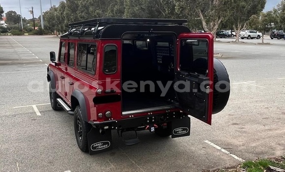 Oofamaa Land Rover Defender Red Makiinaa iti Nairobi keessatti Nairobi keessatti Oofamaa Land Rover Defender Red Makiinaa iti Nairobi keessatti Nairobi keessatti