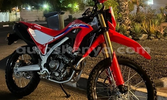 Oofamaa Honda CRF Red Doqdoqqee iti Nairobi keessatti Nairobi keessatti