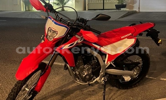 Nunua Ilio tumika Honda CRF Nyekundu Bike ndani ya Nairobi nchini Nairobi Nunua Ilio tumika Honda CRF Nyekundu Bike ndani ya Nairobi nchini Nairobi