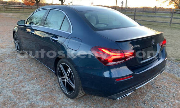 Buy Used Mercedes-Benz A200 Blue Car in Nairobi in Nairobi Buy Used Mercedes-Benz A200 Blue Car in Nairobi in Nairobi