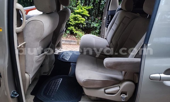 Oofamaa Toyota Alphard Silver Makiinaa iti Machakos keessatti Nairobi keessatti Oofamaa Toyota Alphard Silver Makiinaa iti Machakos keessatti Nairobi keessatti