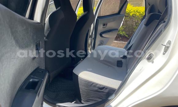 Nunua Ilio tumika Toyota Vitz Nyeupe Gari ndani ya Nairobi nchini Nairobi Nunua Ilio tumika Toyota Vitz Nyeupe Gari ndani ya Nairobi nchini Nairobi