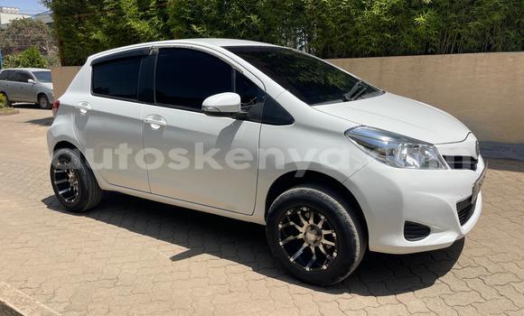 Nunua Ilio tumika Toyota Vitz Nyeupe Gari ndani ya Nairobi nchini Nairobi Nunua Ilio tumika Toyota Vitz Nyeupe Gari ndani ya Nairobi nchini Nairobi