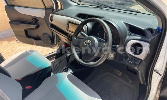 Nunua Ilio tumika Toyota Vitz Nyeupe Gari ndani ya Nairobi nchini Nairobi Nunua Ilio tumika Toyota Vitz Nyeupe Gari ndani ya Nairobi nchini Nairobi