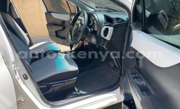 Nunua Ilio tumika Toyota Vitz Nyeupe Gari ndani ya Nairobi nchini Nairobi Nunua Ilio tumika Toyota Vitz Nyeupe Gari ndani ya Nairobi nchini Nairobi