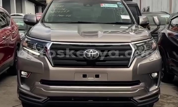Nunua Mpya Toyota Land Cruiser Prado Nyingine Gari ndani ya Mombasa nchini Kenya ya Pwani