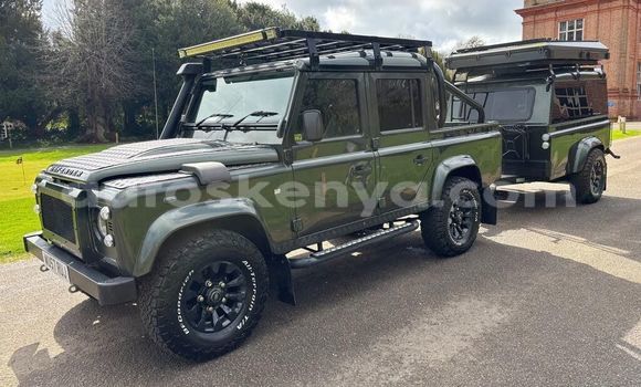 Buy Used Land Rover Defender Green Car in Nairobi in Nairobi Buy Used Land Rover Defender Green Car in Nairobi in Nairobi