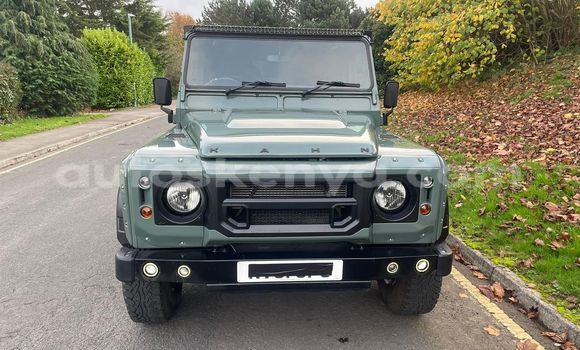 Buy Used Land Rover Defender Green Car in Nairobi in Nairobi Buy Used Land Rover Defender Green Car in Nairobi in Nairobi