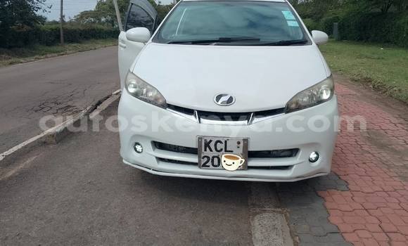 Nunua Ilio tumika Toyota Sienta Nyeupe Gari ndani ya Nairobi nchini Nairobi