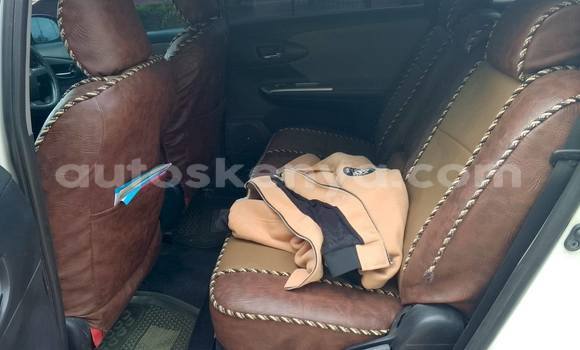 Oofamaa Toyota Sienta White Makiinaa iti Nairobi keessatti Nairobi keessatti Oofamaa Toyota Sienta White Makiinaa iti Nairobi keessatti Nairobi keessatti