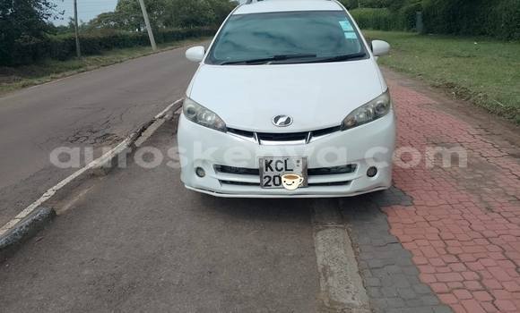 Oofamaa Toyota Sienta White Makiinaa iti Nairobi keessatti Nairobi keessatti Oofamaa Toyota Sienta White Makiinaa iti Nairobi keessatti Nairobi keessatti