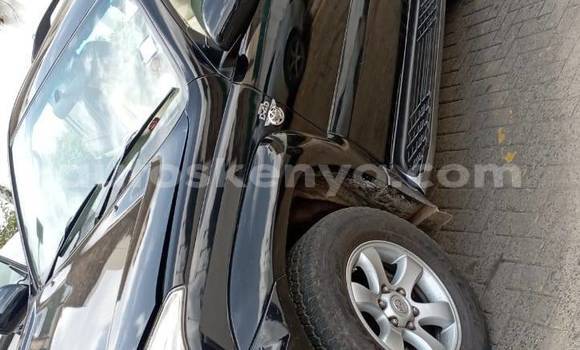 Nunua Ilio tumika Toyota Land Cruiser Nyeusi Gari ndani ya Nairobi nchini Nairobi Nunua Ilio tumika Toyota Land Cruiser Nyeusi Gari ndani ya Nairobi nchini Nairobi