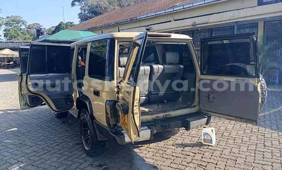 Nunua Ilio tumika Toyota Land Cruiser Nyingine Gari ndani ya Nairobi nchini Nairobi Nunua Ilio tumika Toyota Land Cruiser Nyingine Gari ndani ya Nairobi nchini Nairobi