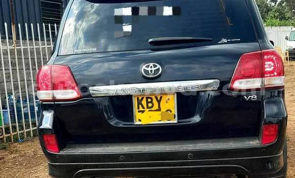 Nunua Ilio tumika Toyota Land Cruiser Nyeusi Gari ndani ya Nairobi nchini Nairobi Nunua Ilio tumika Toyota Land Cruiser Nyeusi Gari ndani ya Nairobi nchini Nairobi