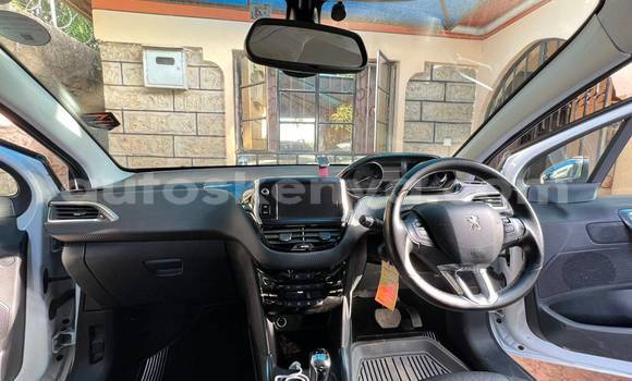 Nunua Ilio tumika Peugeot 2008 Nyeupe Gari ndani ya Nairobi nchini Nairobi Nunua Ilio tumika Peugeot 2008 Nyeupe Gari ndani ya Nairobi nchini Nairobi