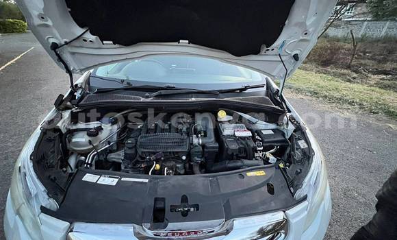 Nunua Ilio tumika Peugeot 2008 Nyeupe Gari ndani ya Nairobi nchini Nairobi Nunua Ilio tumika Peugeot 2008 Nyeupe Gari ndani ya Nairobi nchini Nairobi
