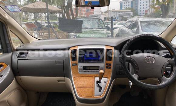 Nunua Ilio tumika Toyota Alphard Nyeupe Gari ndani ya Nairobi nchini Nairobi Nunua Ilio tumika Toyota Alphard Nyeupe Gari ndani ya Nairobi nchini Nairobi