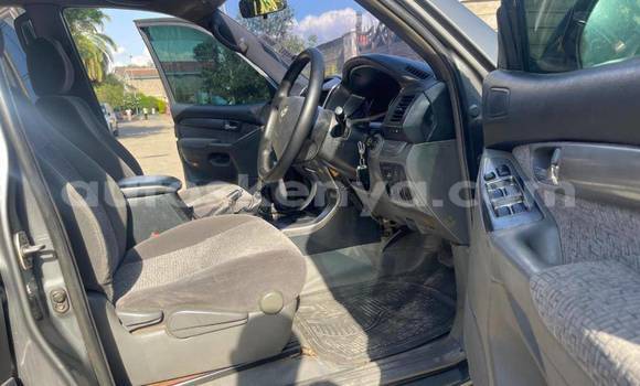 Nunua Ilio tumika Toyota Prado Nyingine Gari ndani ya Bute nchini Kaskazini Mashariki mwa Kenya Nunua Ilio tumika Toyota Prado Nyingine Gari ndani ya Bute nchini Kaskazini Mashariki mwa Kenya