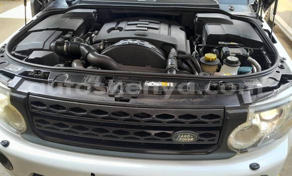Nunua Ilio tumika Land Rover Discovery Nyeupe Gari ndani ya Nairobi nchini Nairobi Nunua Ilio tumika Land Rover Discovery Nyeupe Gari ndani ya Nairobi nchini Nairobi