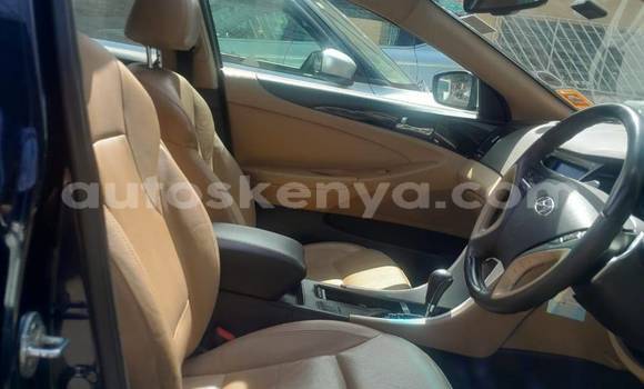 Nunua Ilio tumika Hyundai Sonata Bluu Gari ndani ya Nairobi nchini Nairobi Nunua Ilio tumika Hyundai Sonata Bluu Gari ndani ya Nairobi nchini Nairobi