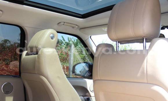 Nunua Ilio tumika Land Rover Range Rover Vogue Nyeusi Gari ndani ya Nairobi nchini Nairobi Nunua Ilio tumika Land Rover Range Rover Vogue Nyeusi Gari ndani ya Nairobi nchini Nairobi