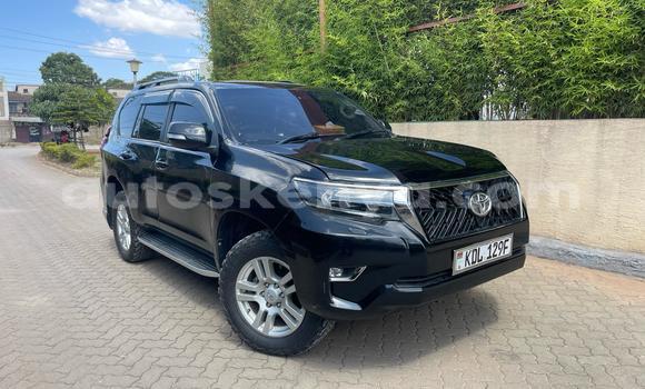 Nunua Ilio tumika Toyota Prado Nyeusi Gari ndani ya Nairobi nchini Nairobi