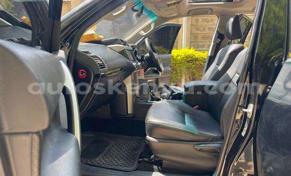 Nunua Ilio tumika Toyota Prado Nyeusi Gari ndani ya Nairobi nchini Nairobi Nunua Ilio tumika Toyota Prado Nyeusi Gari ndani ya Nairobi nchini Nairobi