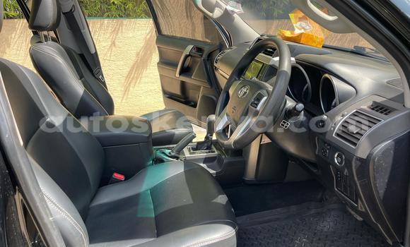 Nunua Ilio tumika Toyota Prado Nyeusi Gari ndani ya Nairobi nchini Nairobi Nunua Ilio tumika Toyota Prado Nyeusi Gari ndani ya Nairobi nchini Nairobi