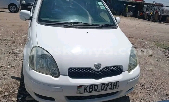 Buy Used Toyota Vitz White Car in Garsen in Coast Buy Used Toyota Vitz White Car in Garsen in Coast