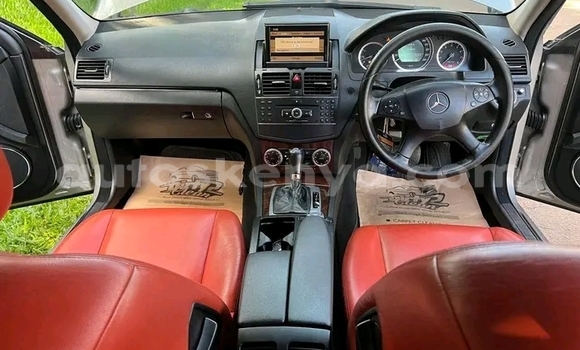 Buy Used Mercedes‒Benz C–Class Other Car in Busia in West Kenya Buy Used Mercedes‒Benz C–Class Other Car in Busia in West Kenya