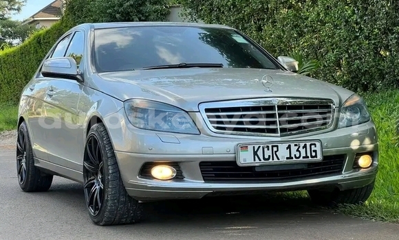 Buy Used Mercedes‒Benz C–Class Other Car in Busia in West Kenya Buy Used Mercedes‒Benz C–Class Other Car in Busia in West Kenya