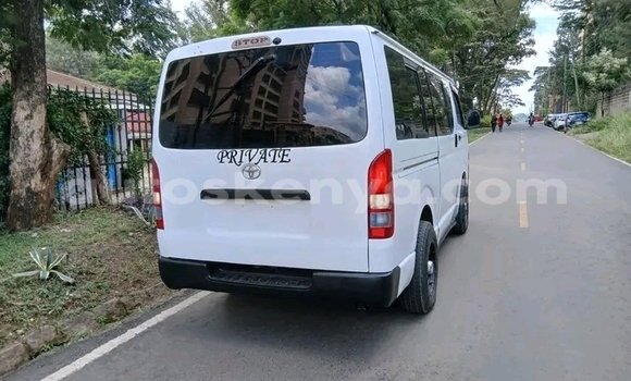 Buy Used Toyota Hiace White Car in Busia in West Kenya Buy Used Toyota Hiace White Car in Busia in West Kenya
