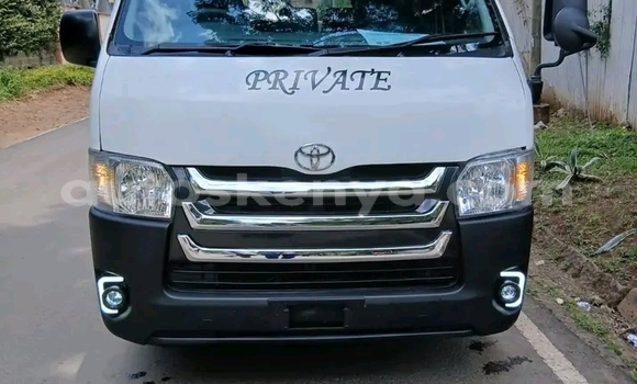 Buy Used Toyota Hiace White Car in Busia in West Kenya Buy Used Toyota Hiace White Car in Busia in West Kenya