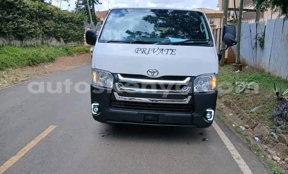 Buy Used Toyota Hiace White Car in Busia in West Kenya Buy Used Toyota Hiace White Car in Busia in West Kenya