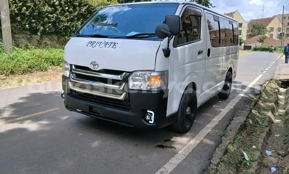 Buy Used Toyota Hiace White Car in Busia in West Kenya Buy Used Toyota Hiace White Car in Busia in West Kenya