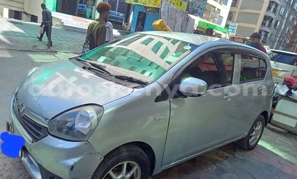 Buy Used Daihatsu Mira White Car in Bute in Northeast Kenya Buy Used Daihatsu Mira White Car in Bute in Northeast Kenya