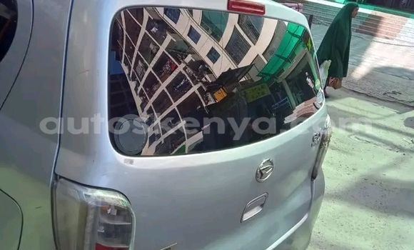 Buy Used Daihatsu Mira White Car in Bute in Northeast Kenya Buy Used Daihatsu Mira White Car in Bute in Northeast Kenya