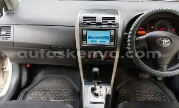 Nunua Ilio tumika Toyota Fielder Nyeupe Gari ndani ya Bute nchini Kaskazini Mashariki mwa Kenya