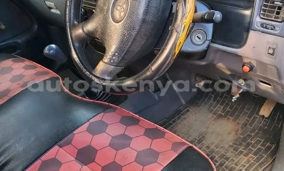 Oofamaa Toyota Hilux Other Makiinaa iti Changamwe keessatti Coast keessatti Oofamaa Toyota Hilux Other Makiinaa iti Changamwe keessatti Coast keessatti