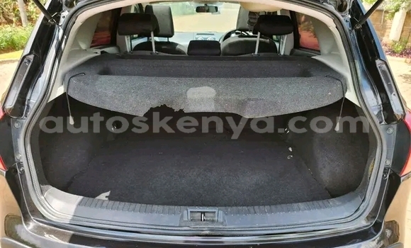 Oofamaa Nissan Dualis Black Makiinaa iti Bute keessatti Northeast Kenya keessatti Oofamaa Nissan Dualis Black Makiinaa iti Bute keessatti Northeast Kenya keessatti