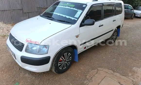 Buy Used Toyota Succeed White Car in Busia in West Kenya Buy Used Toyota Succeed White Car in Busia in West Kenya
