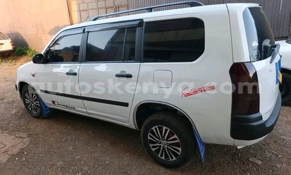 Buy Used Toyota Succeed White Car in Busia in West Kenya Buy Used Toyota Succeed White Car in Busia in West Kenya